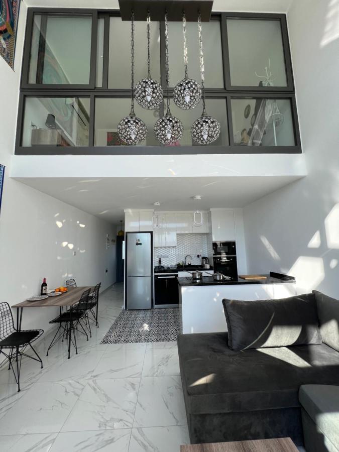 Hermes Penthouse Akanthou Exterior photo